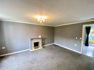 Lounge- click for photo gallery